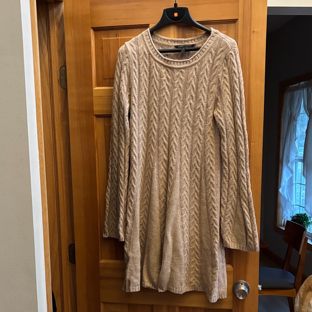 Sweater dress in like new condition size Large